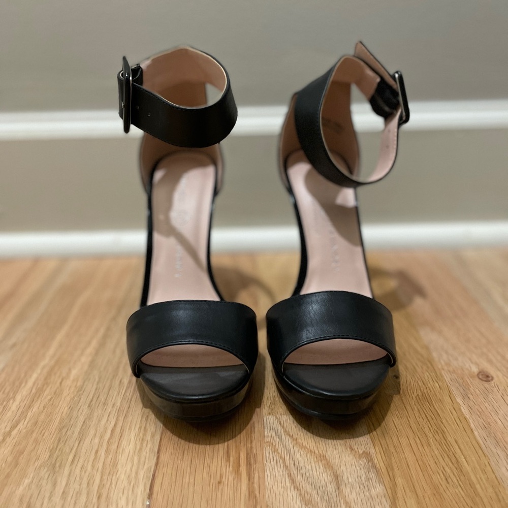 Strappy Black Women's HIGH Heels - Never worn!